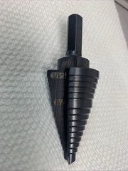 Klein Tools QRST11 Step Drill Bit, Quick Release Spiral Flute 7/8 to 1-1/8 In
