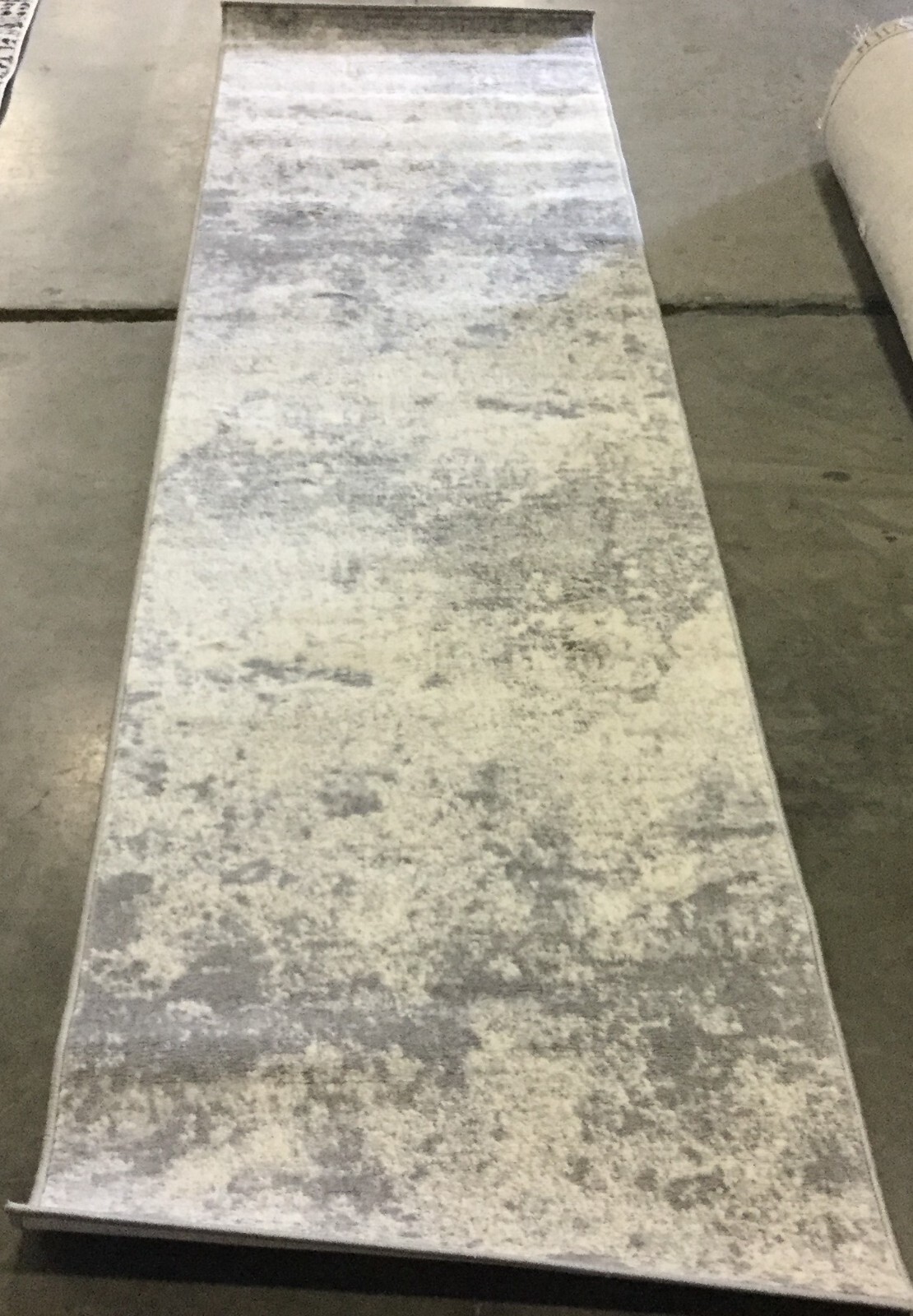 GREY / IVORY 2'-0" x 8'-0" Back Stain Rug, Reduced Price 1172668600 BNT822H-28 gallery