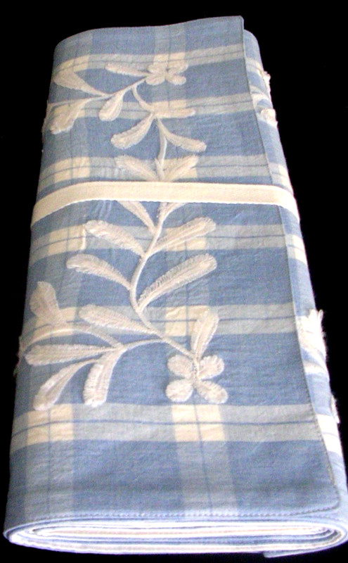 WILLIAMS SONOMA EMBROIDERED GINGHAM TABLE RUNNER 16X108 IN 100% COTTON BLUE NWTG gallery