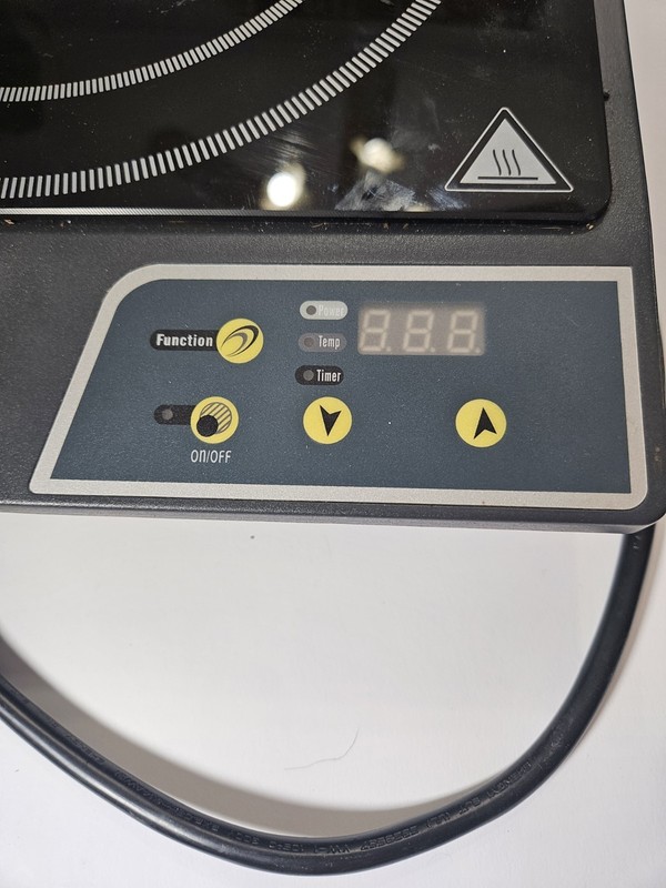 Intertek A4354 Single Burner 1800-Watt Electric Induction Cooktop Cooker Black gallery