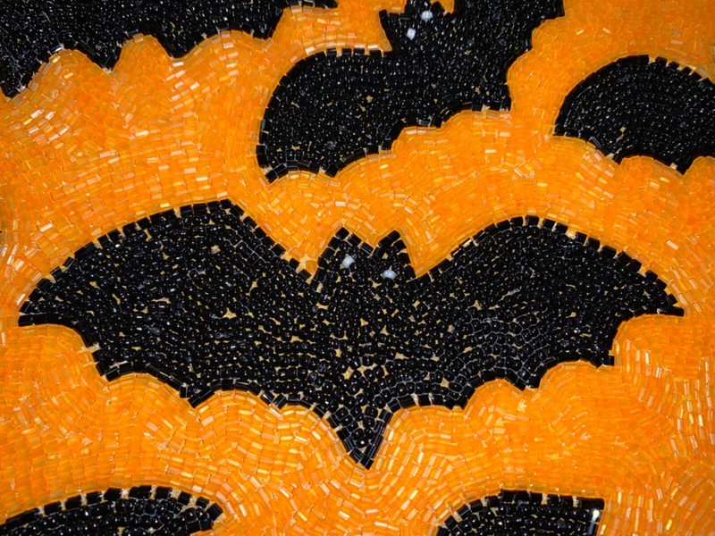 Max Studio Orange Black Bats Round Beaded Charger Placemat NEW 15” Halloween gallery