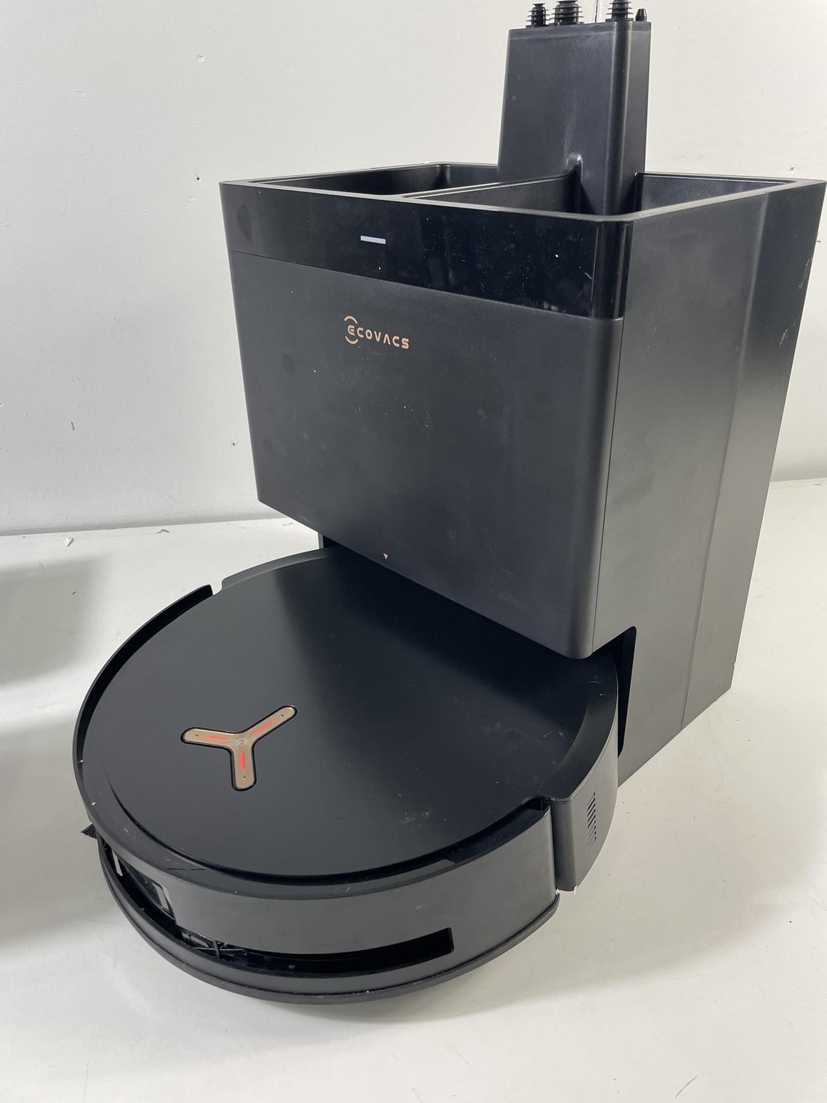 ECOVACS DEEBOT X8 PRO OMNI Robot Vacuum and Mop, 18000Pa, OZMO ROLLER PC1726961 gallery