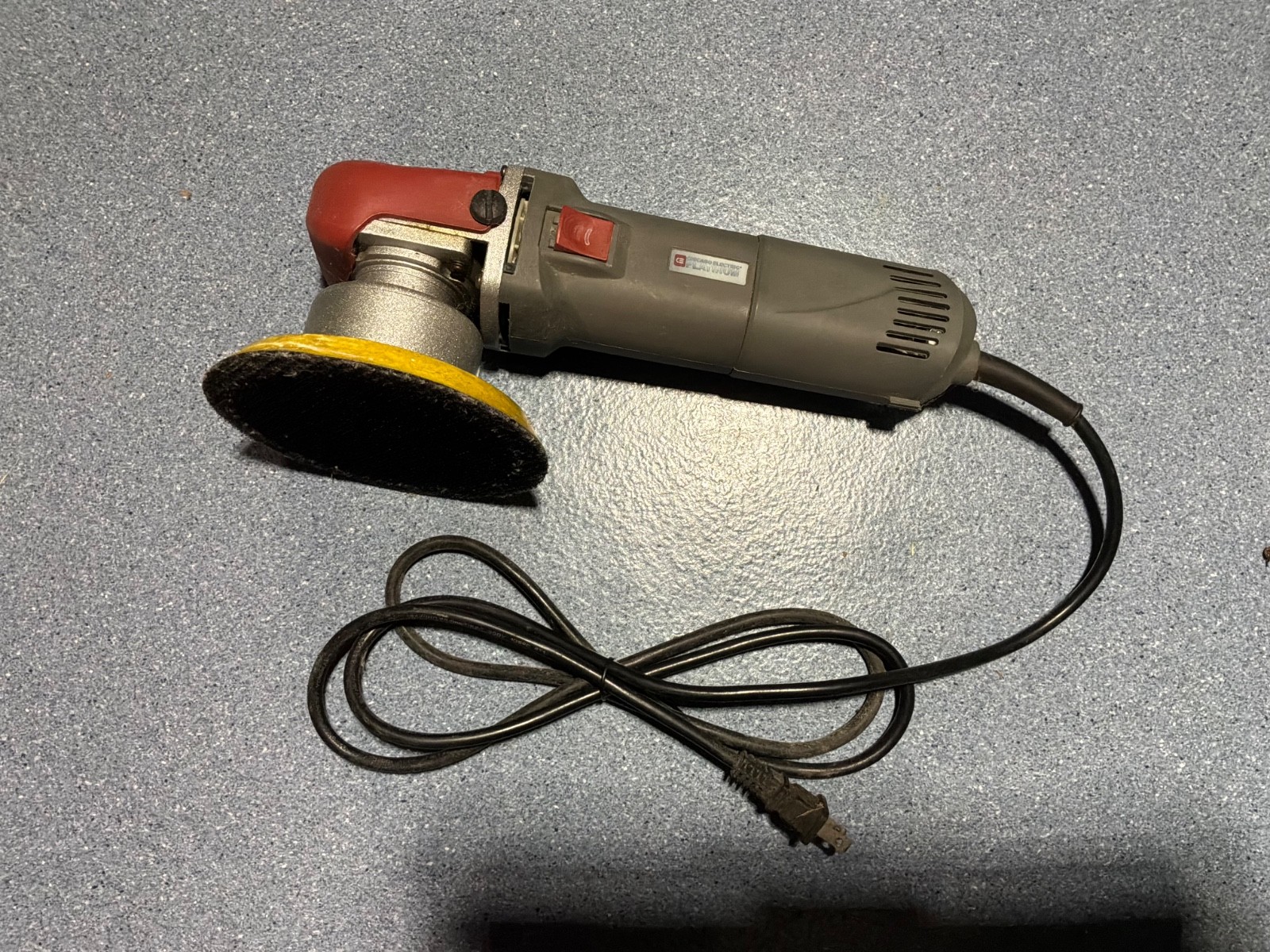 Chicago Electric 6" Dual Action Buffer Polisher gallery