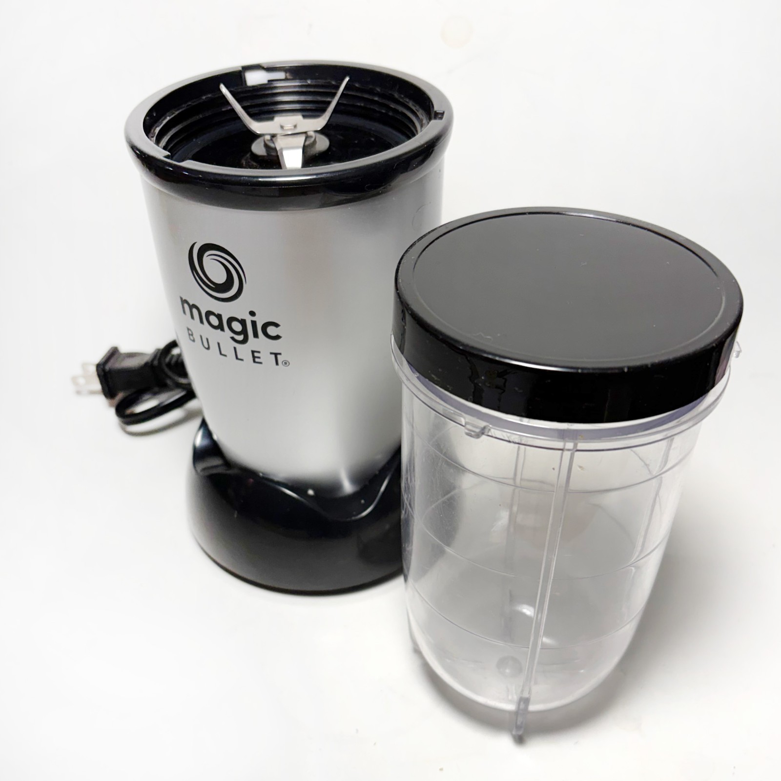Magic Bullet Personal Blender Works Blade & Container w/ Lid MBR-0301 Chopper gallery