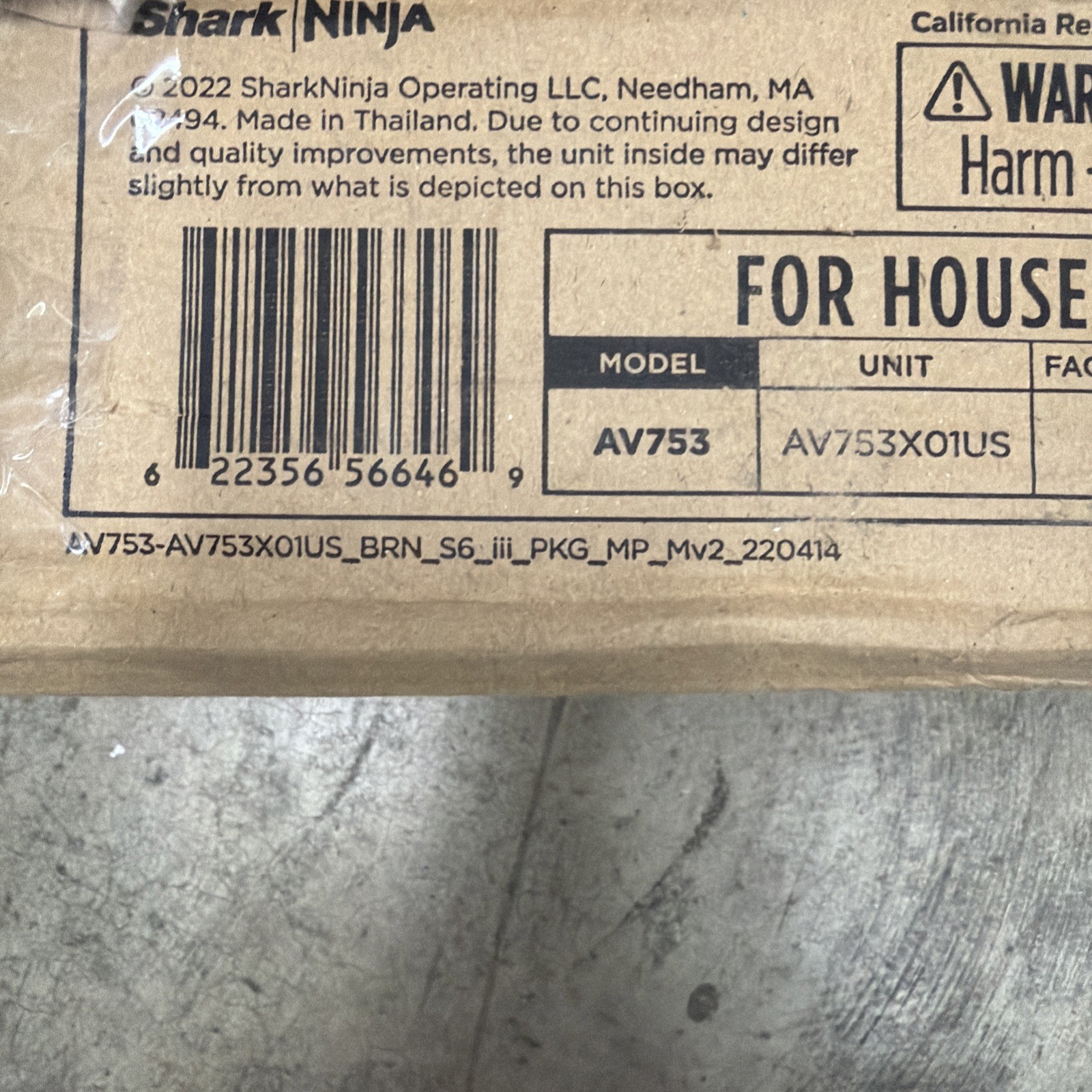 Shark AV753 ION Robot Vacuum, Tri-Brush System, Wifi Connected, 120 Min Runtime gallery