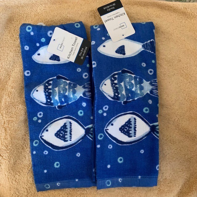 Mainstays Kitchen Towels - Fish in Blues/Whites on Blue - 2 Towels NWT 15"x25" gallery