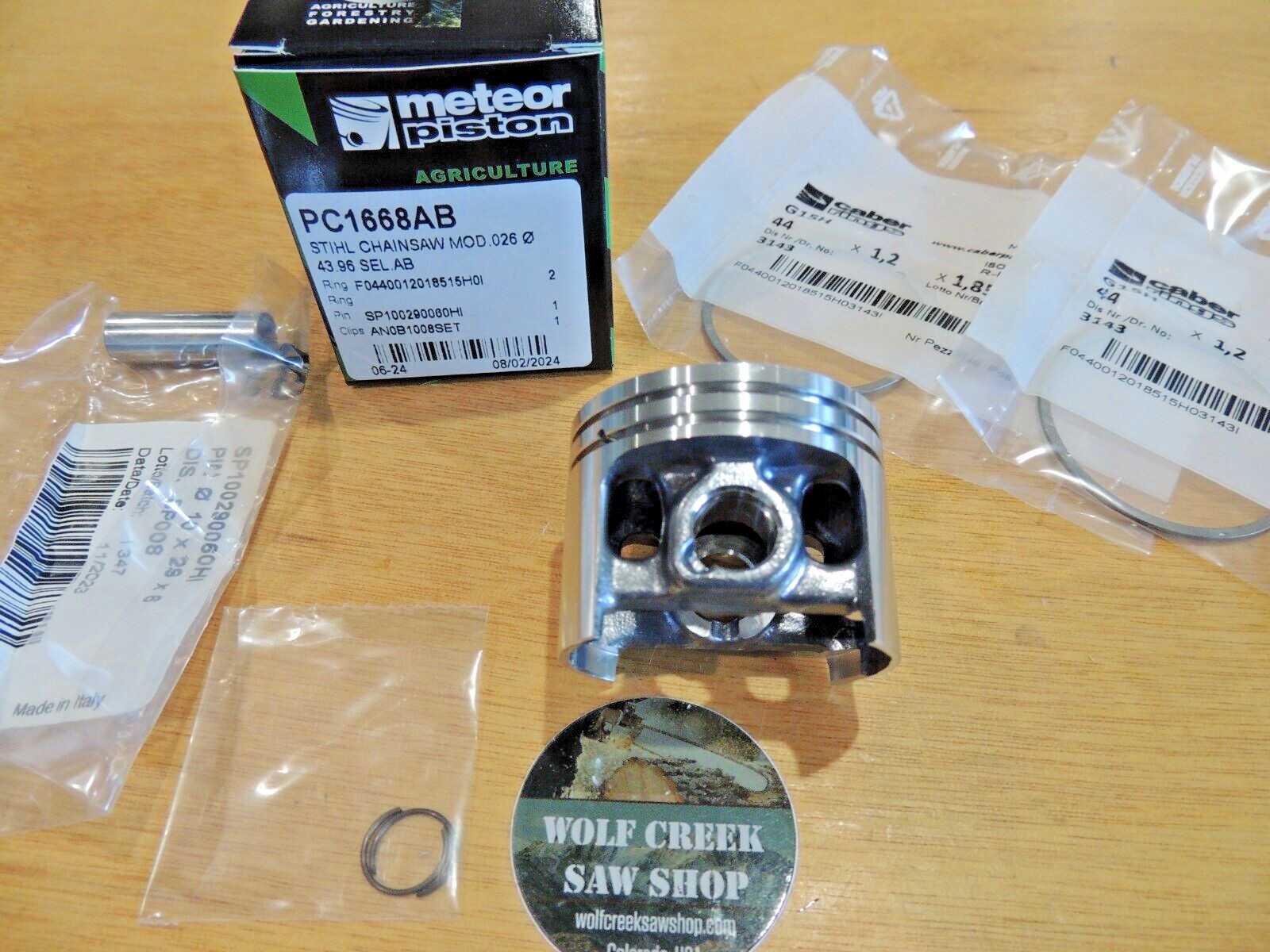 Meteor piston kit for Stihl 026 44mm with Caber rings Italy gallery