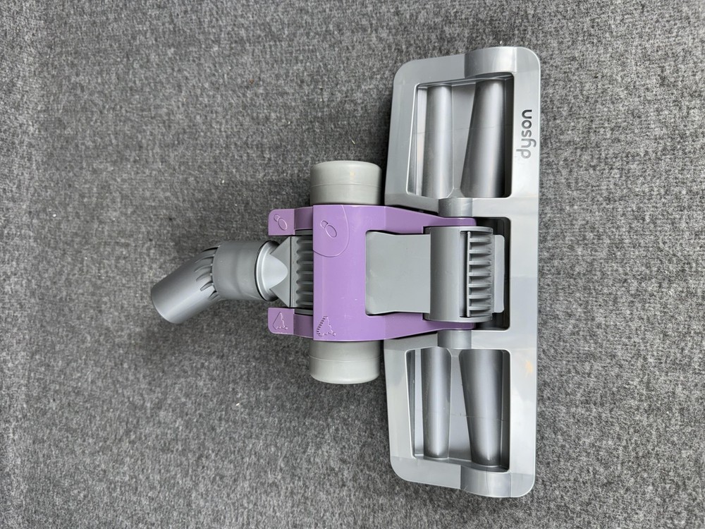 Dyson Vacuum Head Floor Tool Attachment Gray Click Lock Universal New No Box