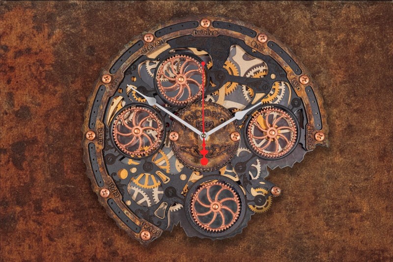 Automaton Bite 1682 "Underwater" Rust Nautical Wall Clock Moving Gears Loft Art gallery