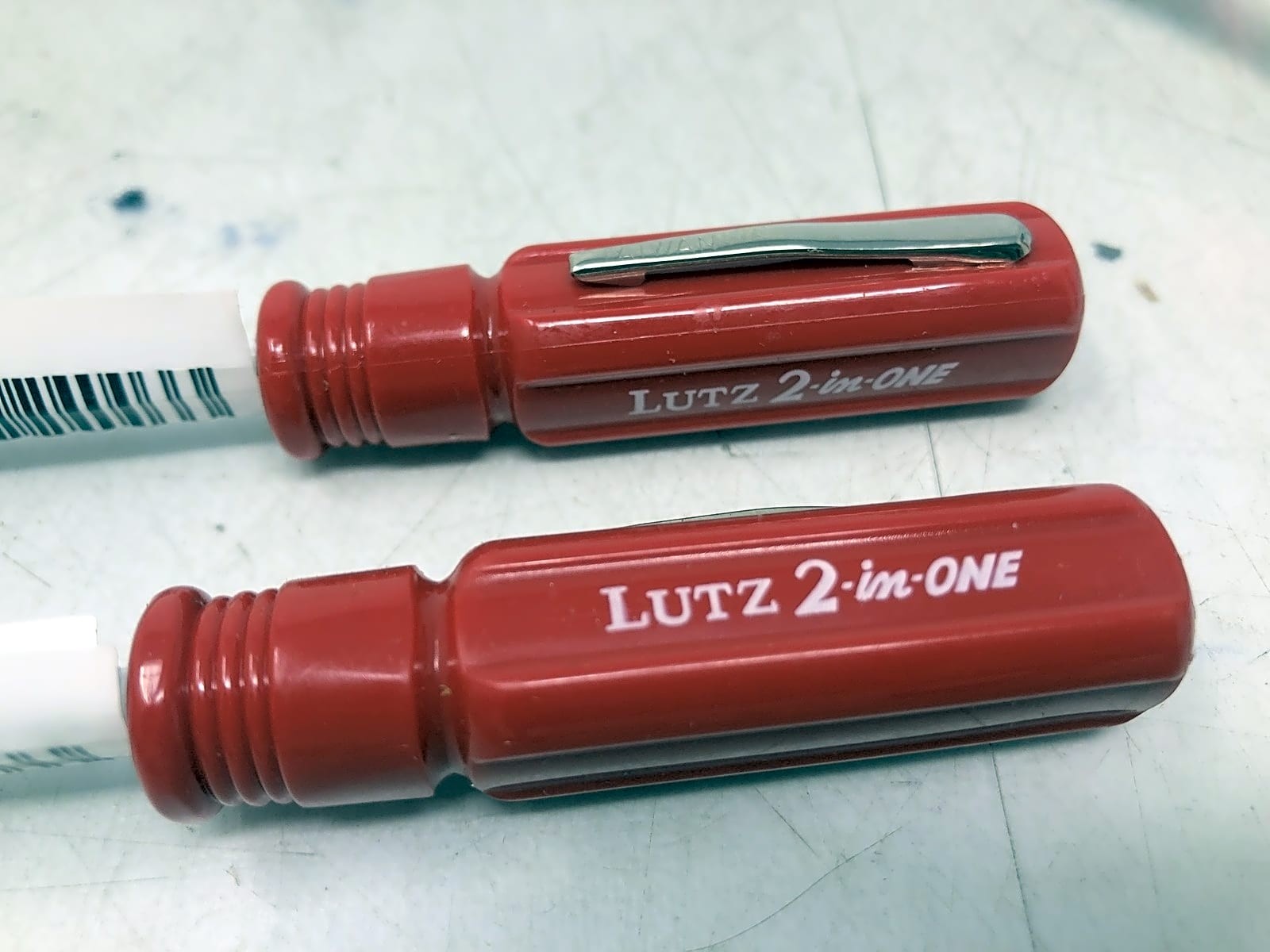 Lutz 2-in-One Screwdriver Red Handle Chrome Vanadium Set of 2 2-Pack gallery