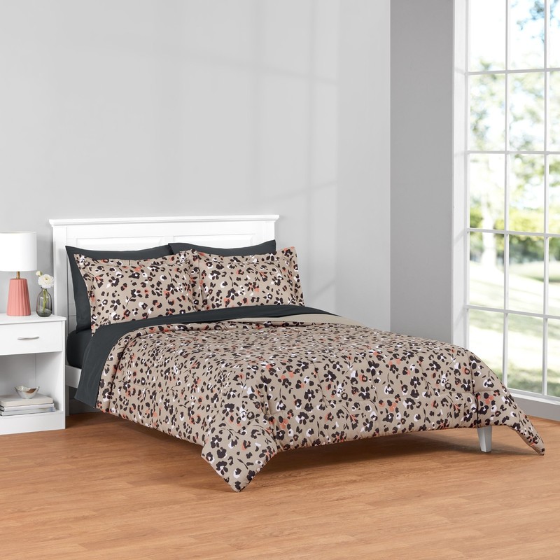 All in One Reversible Comforter and Sheet set- 7 Piece, Full, Beige Animal Print gallery
