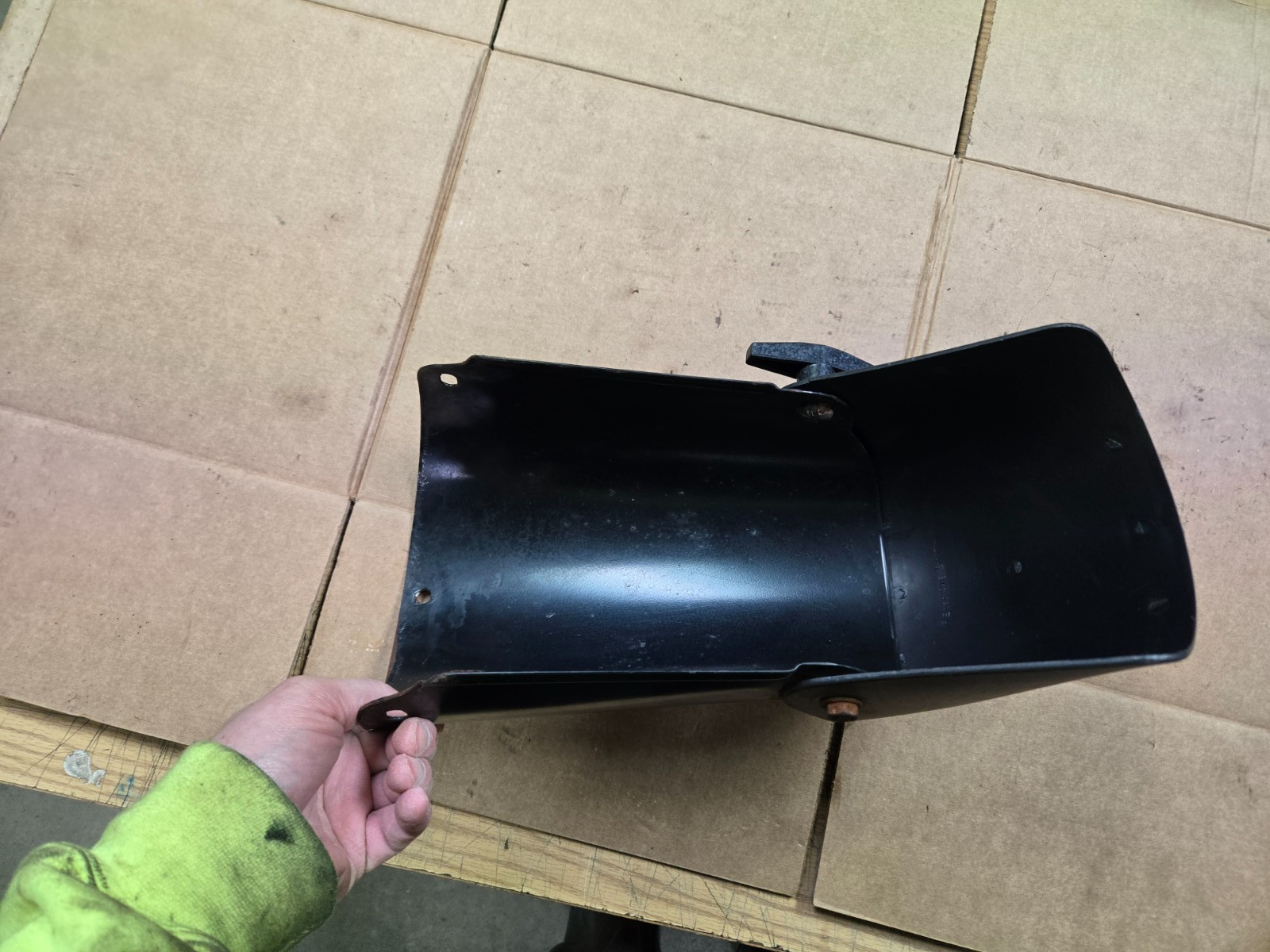 Craftsman 22" 4 Cycle Single Stage Snow Blower Discharge Chute Assembly 1501909 gallery