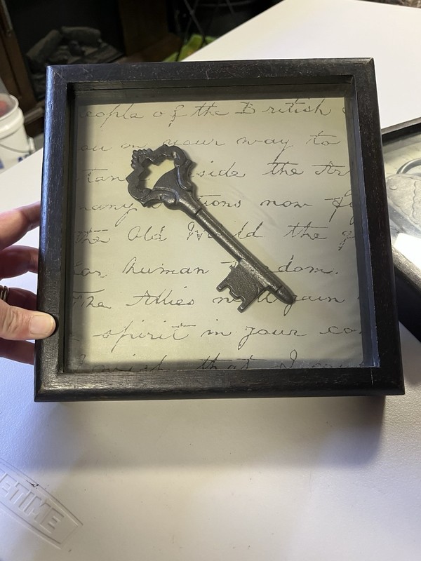 2 Shadow Box Frames Heart Lock And Key Approximately 9 1/2 x 9 1/2 Inches gallery