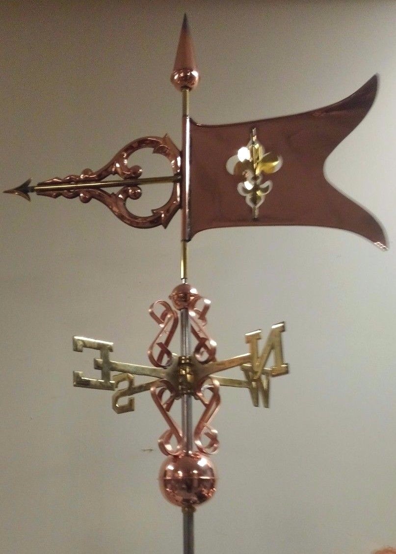 Beautiful copper LARGE fluer de le arrow weathervane. COMPLETE as shown. gallery