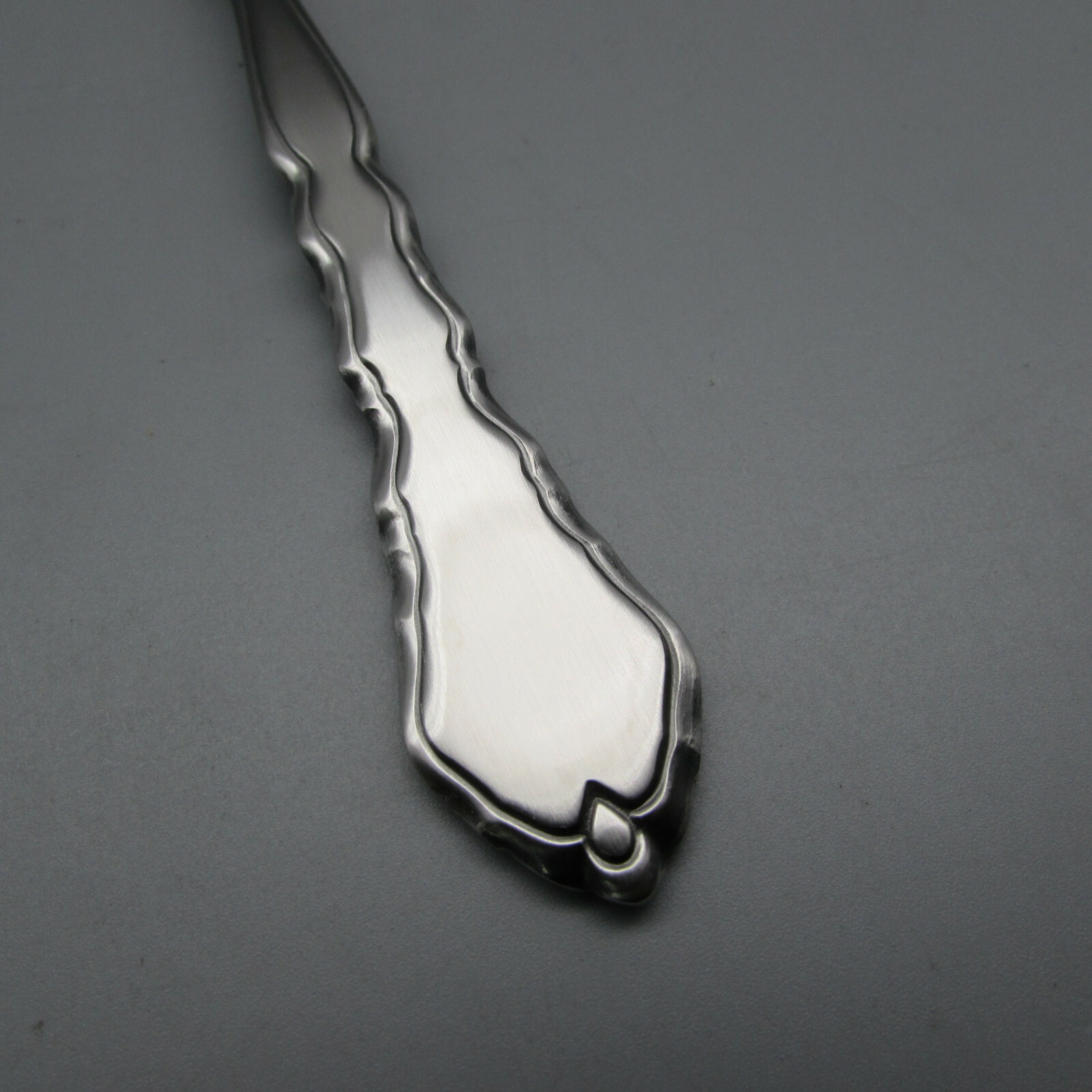 Oneida Community Stainless Flatware SATINIQUE Dinner Forks - Set of Four New gallery