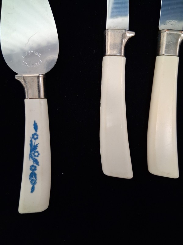 Three Piece Cornflower Pattern Cheese Set Vintage gallery