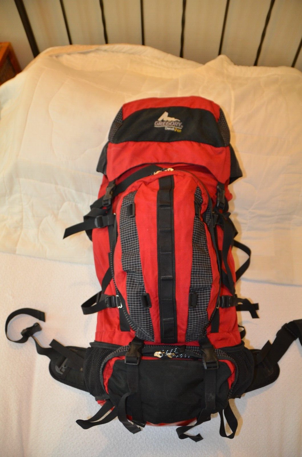 Gregory Denali PRO Red Expedition Backpack - Size Small Torso and Waist