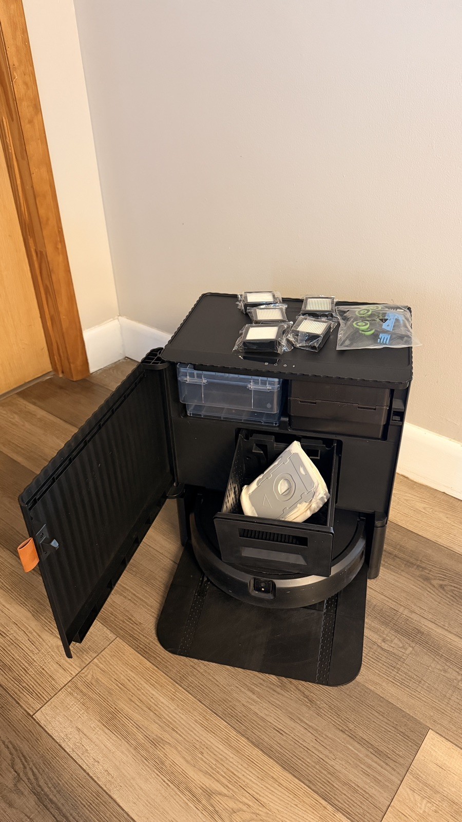 iRobot - Roomba Combo 10 Max Robot Vacuum & Mop + AutoWash Dock (X085020) Black gallery