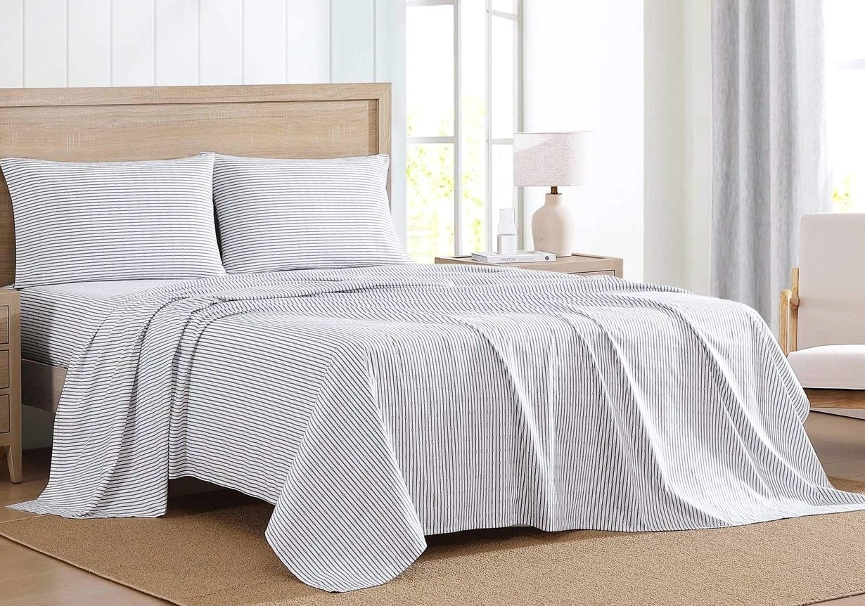 TOMMY HILFIGER 4pc Monogram Stripe KING Sheet Set Gray White 100% Cotton Percale gallery