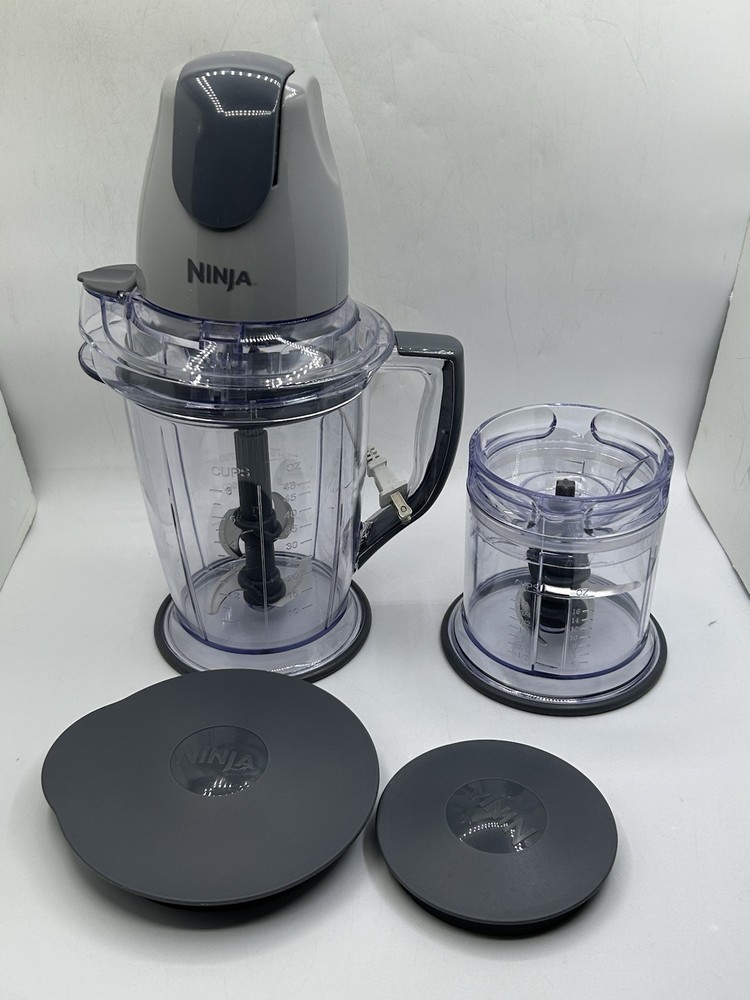 Ninja Master Prep Blender Food Processor 48oz QB900B 400W 9 Pieces Used Works