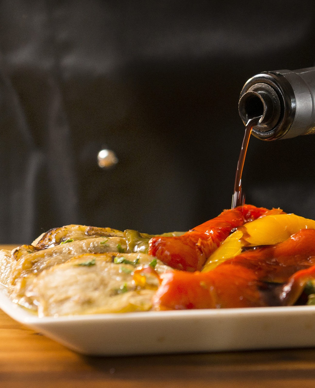 Giuseppe Cremonini OU Kosher Balsamic Vinegar Di Modena, IGP Certified, Conso... gallery
