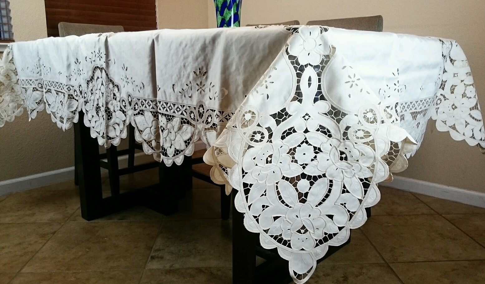 Embroidery Cutwork 54x72" Tablecloth Cotton Polyester w/ 6 Napkins - Beige color gallery