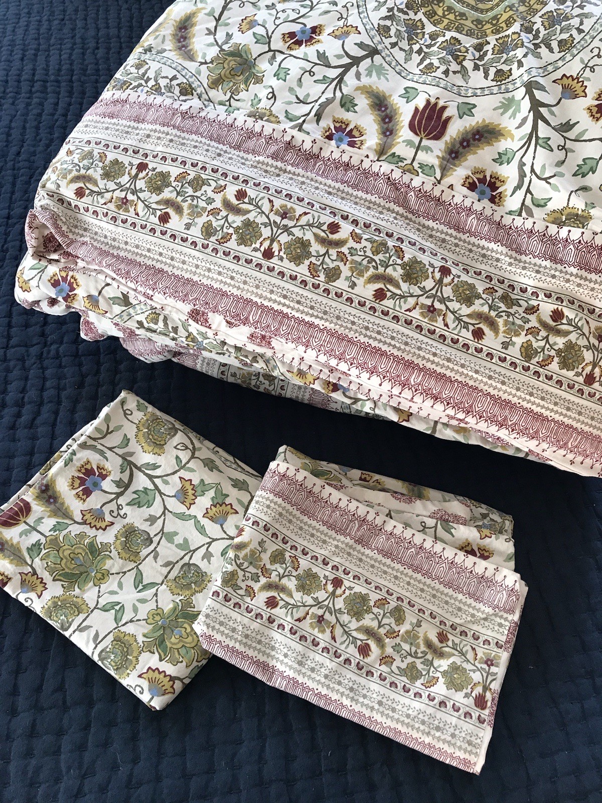 Boho Style Queen Comforter Set w/ 2 King Shams/Pillowcases Gold Purple Tapestry gallery