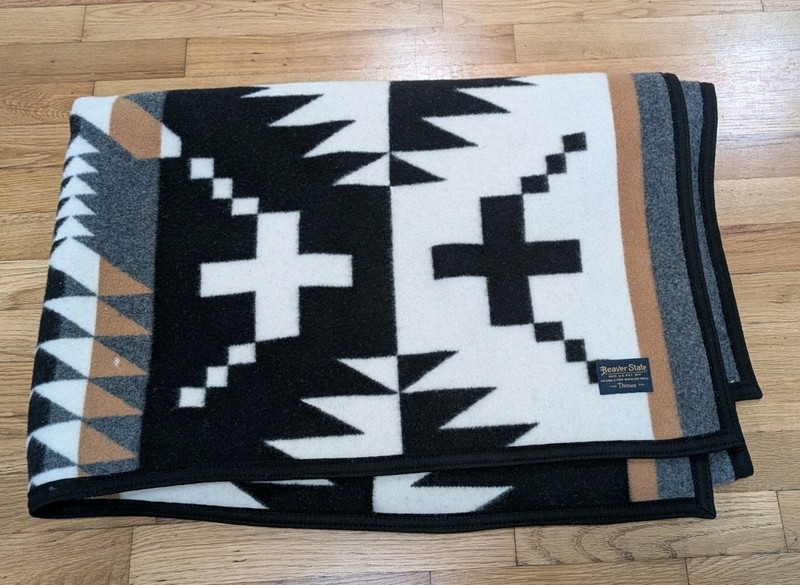 Pendleton Beaver State Wool Blanket Made In USA Aztec Southwest Vintage 71x52" gallery