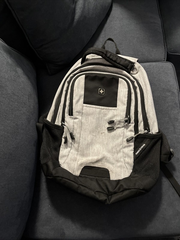 Swiss Gear Backpack with Multiple Pockets Grey Black Waterbottle Pockets