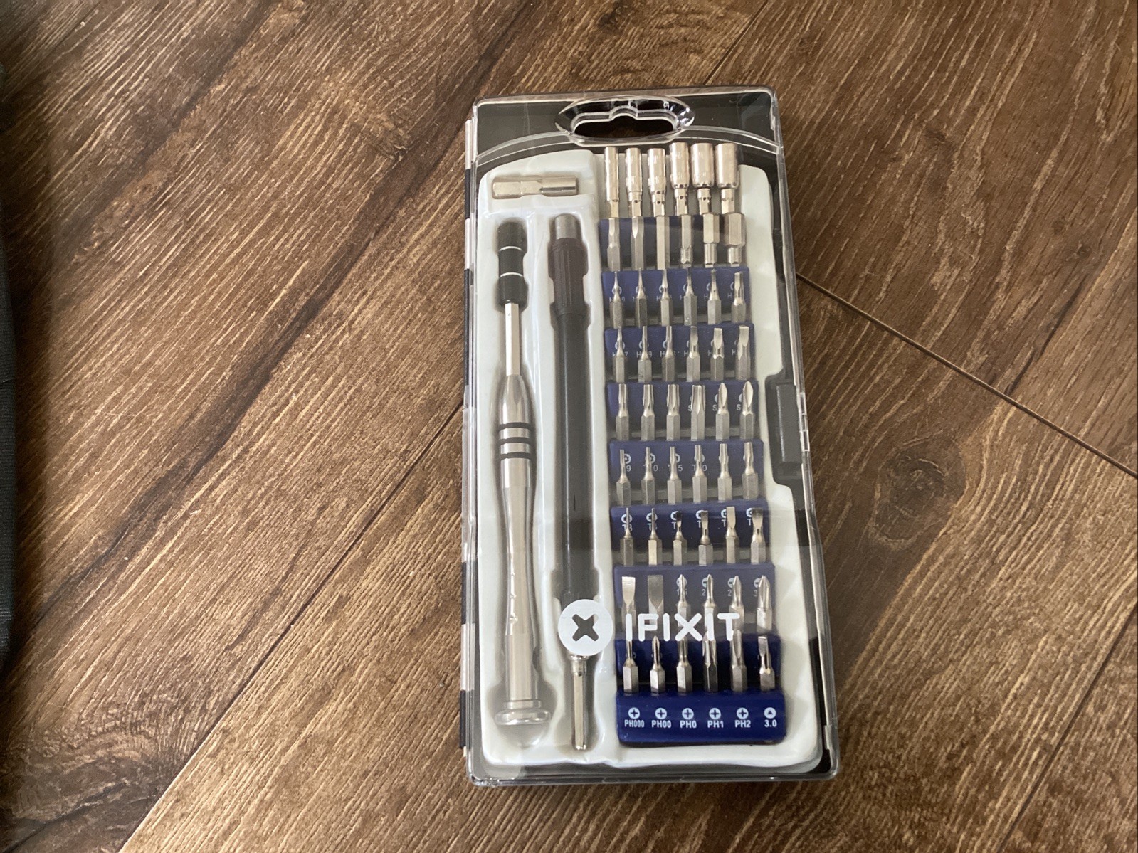 NEW iFixit 54-008 54-Bit Driver Kit Tool Set & 16-Piece Screwdriver Set gallery