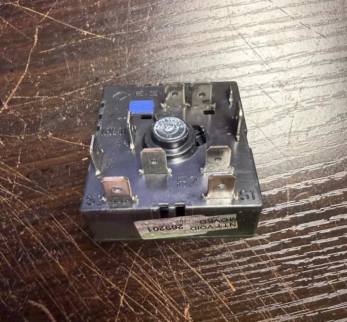 OEM Frigidaire Electric Range Element Switch A17367901 for FCRE306LAFD gallery