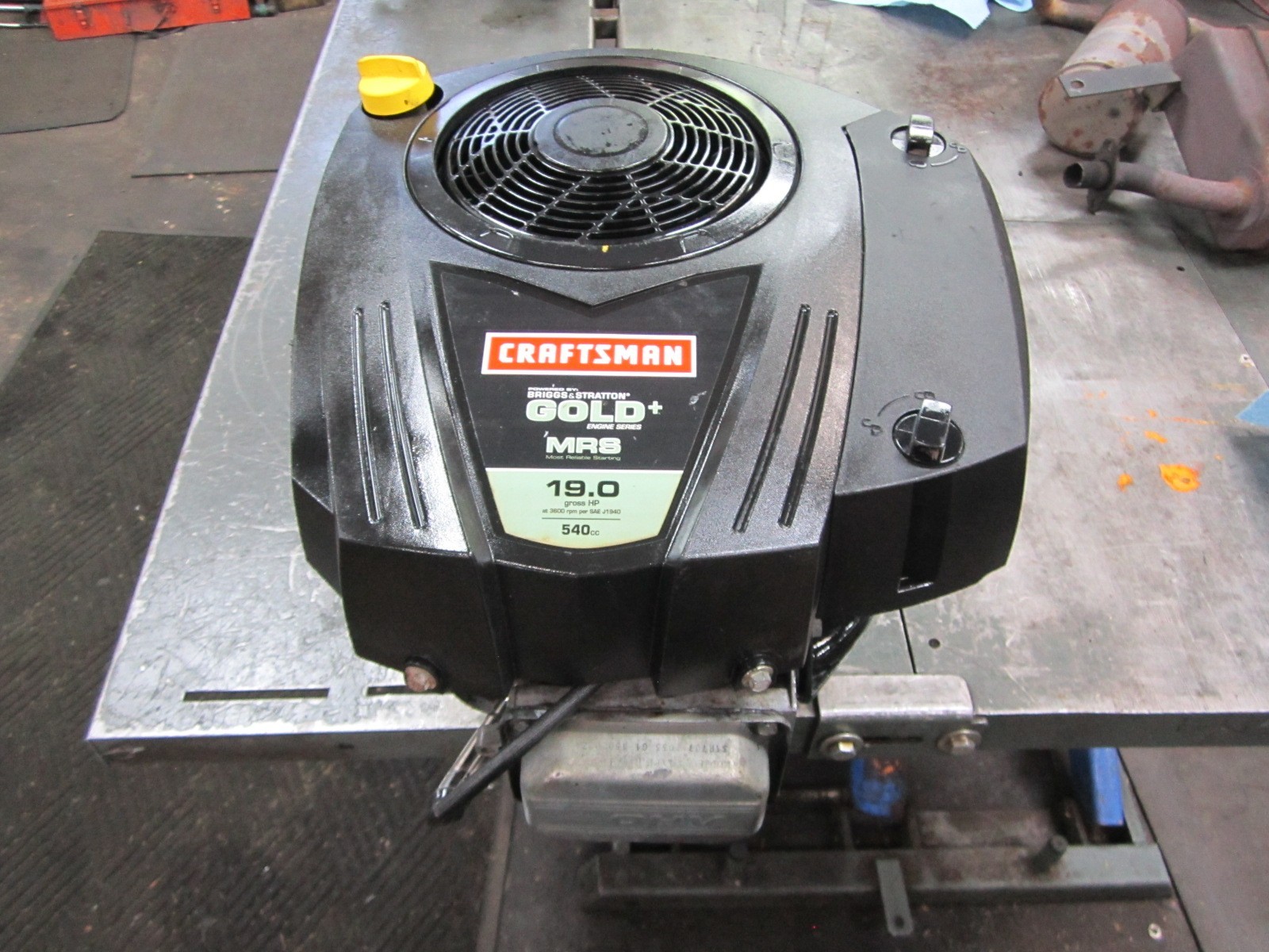 BRIGGS & STRATTON 19 HP INTEK GOOD RUNNING ENGINE MOTOR 31R707 gallery