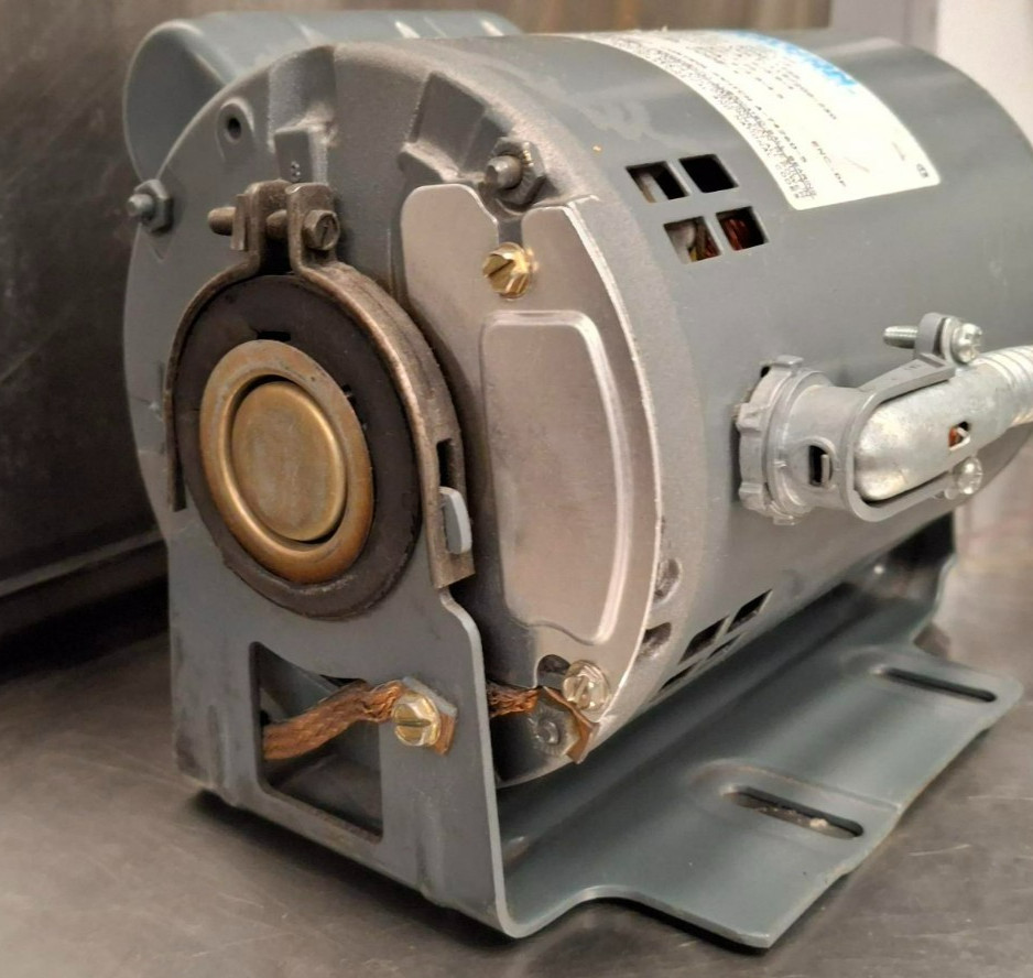 Double Stack Dryer Motor 1Ph Speed Queen/Huebsch P/N 430163, 431325P [USED] gallery