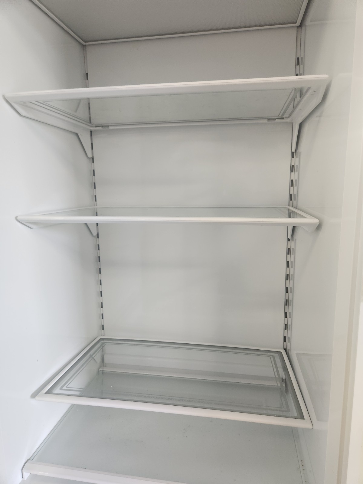 Subzero 700TFI 27" PANEL READY Freezer gallery