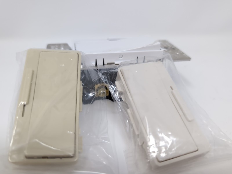 Eaton DUL06P-C2 Universal Decorator Dimmer Preset White Almond Ivory Color gallery