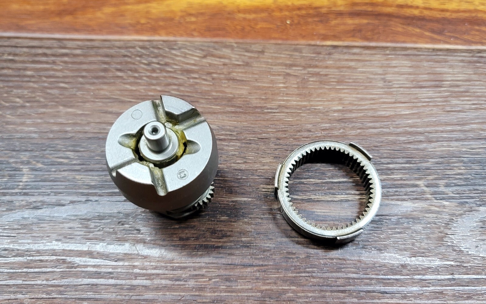 Milwaukee HAMMER/CAM SHAFT KIT FOR 2656-20 ¼ M18 Impact Driver gallery