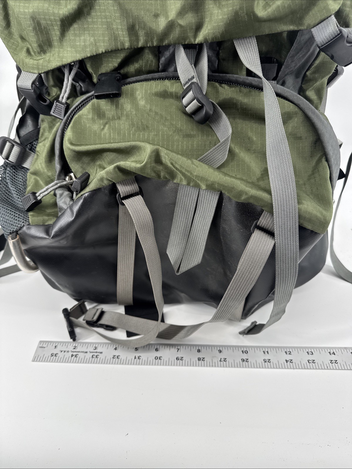 Gregory Forester Hiking Backpack Size XS Green/Gray with Internal Frame Top Load 4