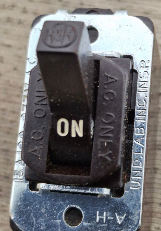 💡 ARROW HART Brown 1 Pole Toggle Switch 15A 120-277V Push In Wire Terminal gallery