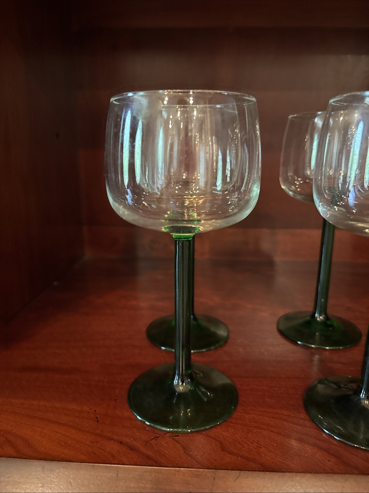 Set 4 Vintage Luminarc France Emerald Green Stem Wine Glasses 6.5” Tall gallery