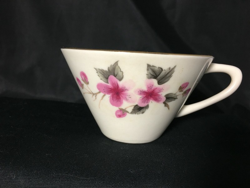 ROYAL DEVON TEA CUPS PINK FLOWER BUDS GOLD TRIM PATTERN NUMBER ROD13 gallery
