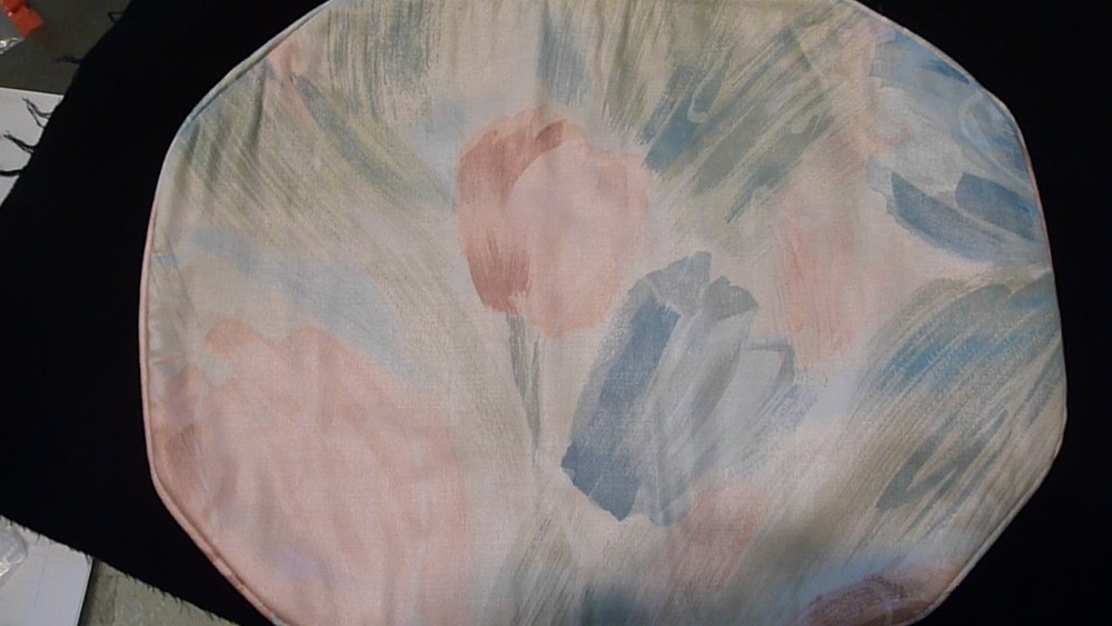 6 - CUSTOM MADE FABRIC MULTI-COLOR FLORAL MOTIF TABLE PLACEMENTS - Like New