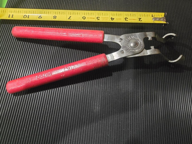 MAC TOOLS SP700 Grabber Spark Plug Pliers 11 in Insulated Handle. gallery