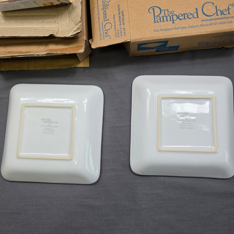 The Pampered Chef Simple Additions Small Squares Set Of 2 White #1925 gallery