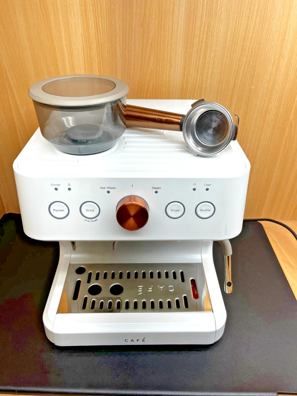 Café Bellissimo Semi Automatic Espresso Machine -White-WiFi Connected gallery
