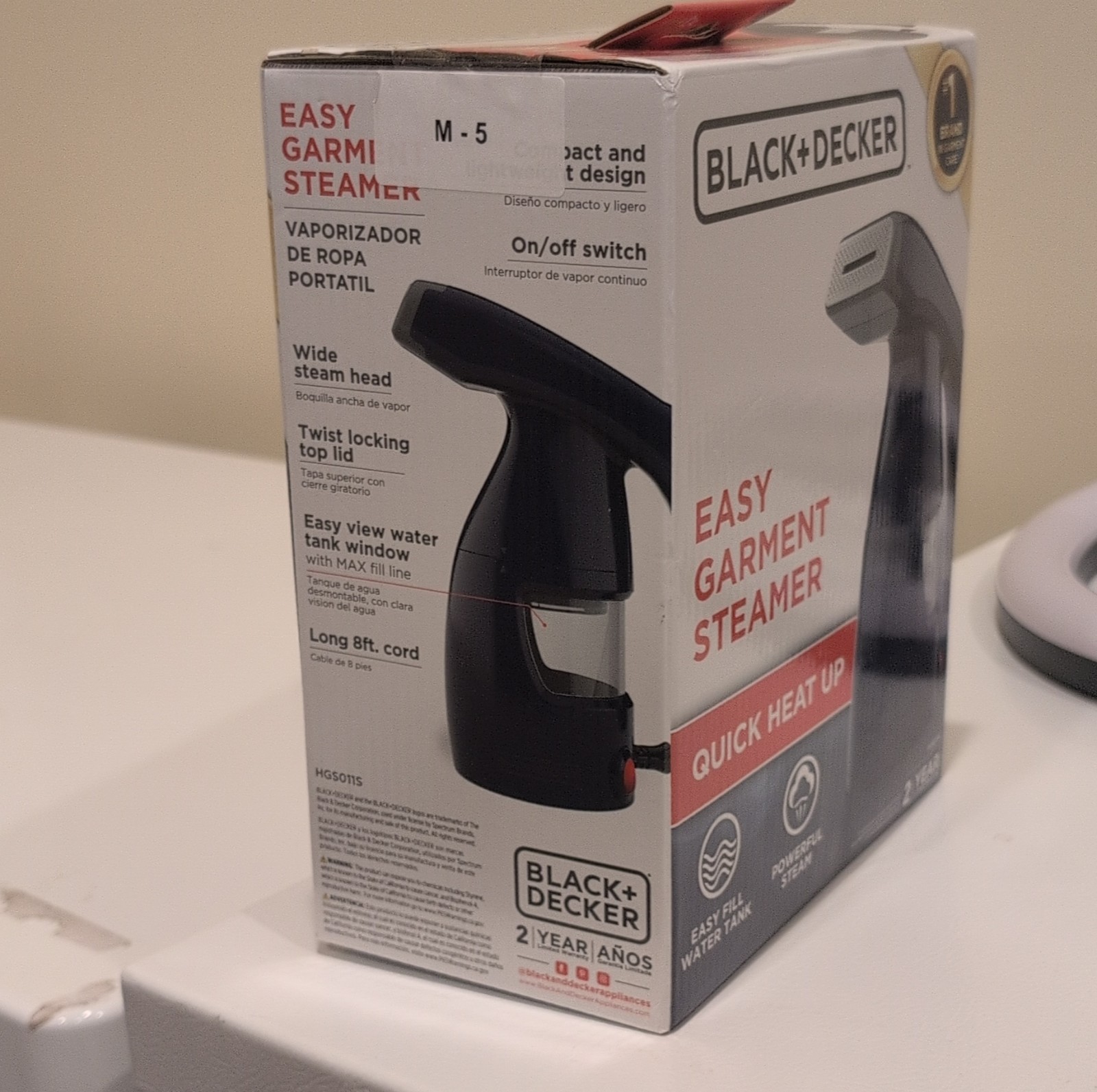 BLACK+DECKER Easy Garment Steamer Quick Heat Up Handheld Corded Powerful Steam gallery