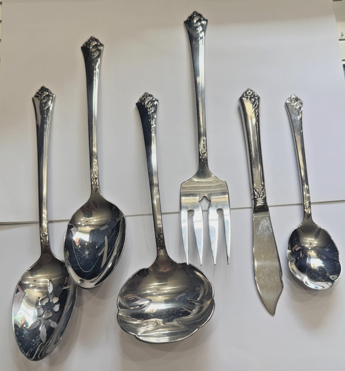 Oneida Cube Damask Rose Stainless Flatware Serving Set Of 6 gallery