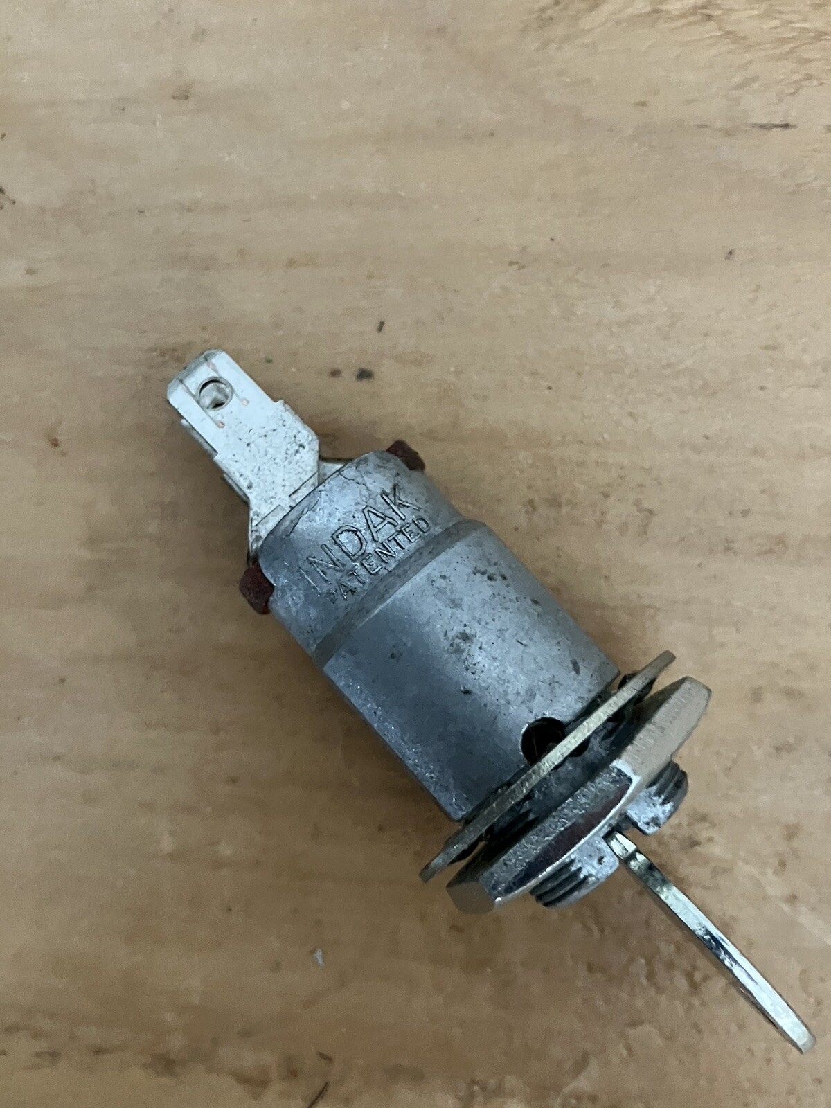 Indak Universal Replacement Ignition Switch With Key Part Q431 P gallery