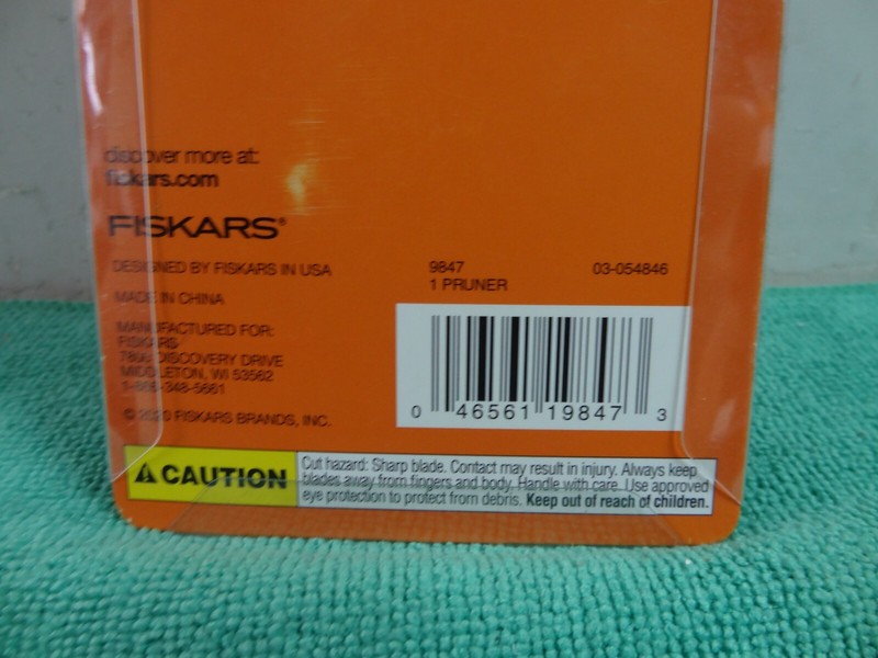 Fiskars Small Softgrip Bypass Pruner 1/2” Cut Capacity Steel Curved Blade 9847 gallery