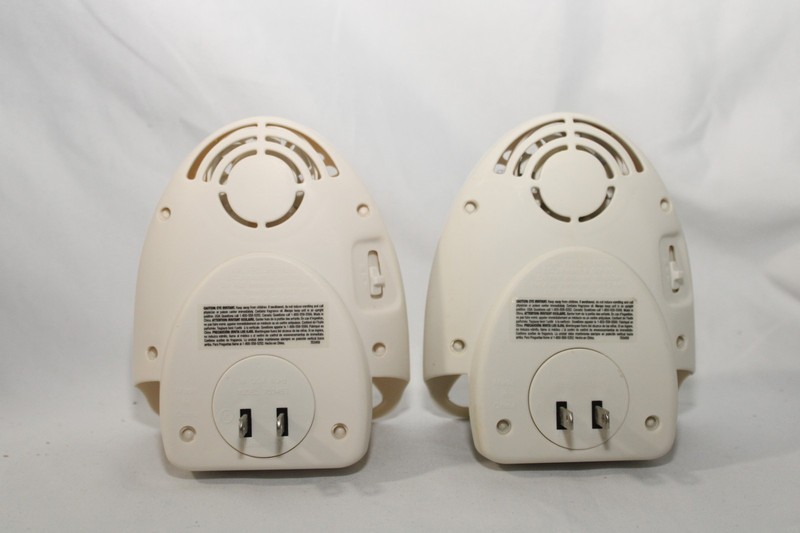 Glade Plugins Scented Impressions Tested Lot of 2 Cream Color gallery