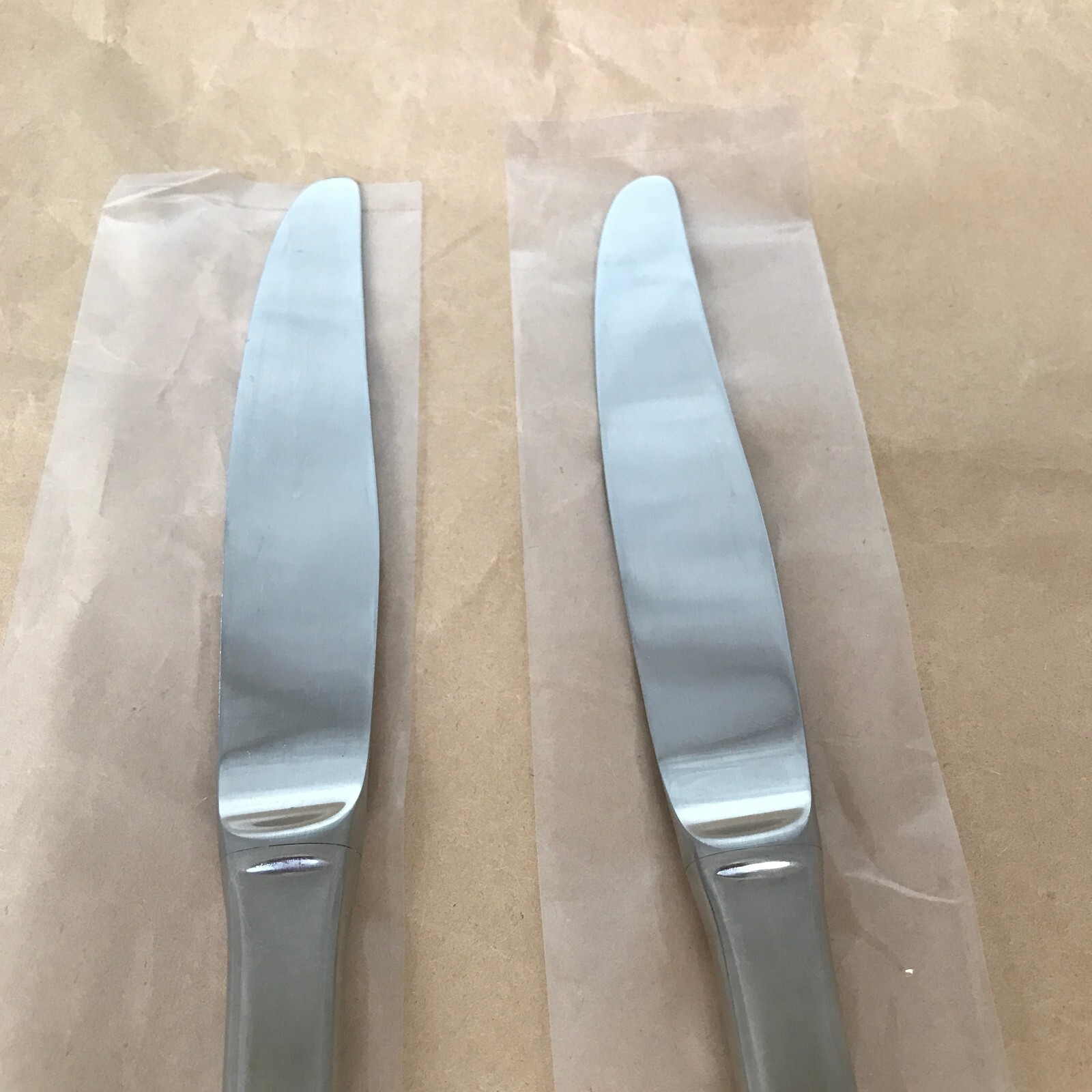 Lauffer Chevailier stainless Japan 2 dinner knives - 9 5/8 inches satin finish gallery